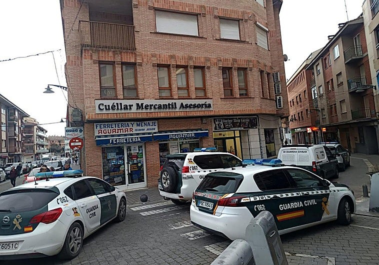 La Guardia Civil realiza una operación antidroga y sanitaria en tres establecimientos de Cuéllar